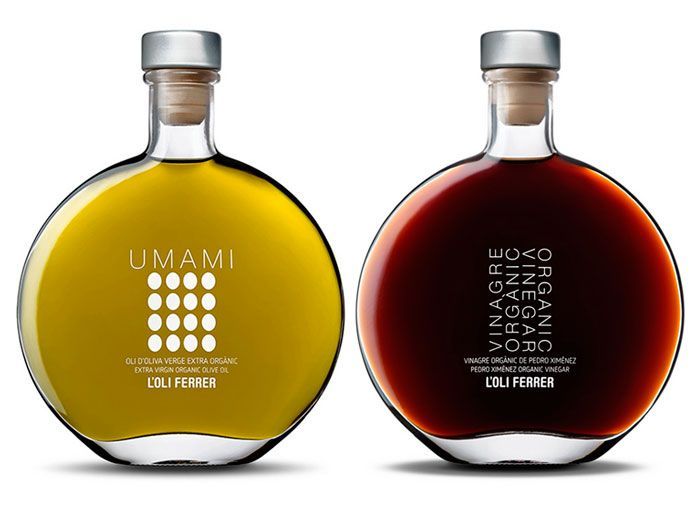 botella redonda de diseño original de aceite de oliva virgen extra ecológico y vinagre pedro ximénez