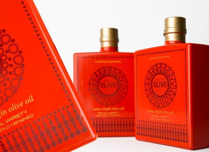 Botella de diseño premium gourmet de aceite de oliva virgen extra edición limitada